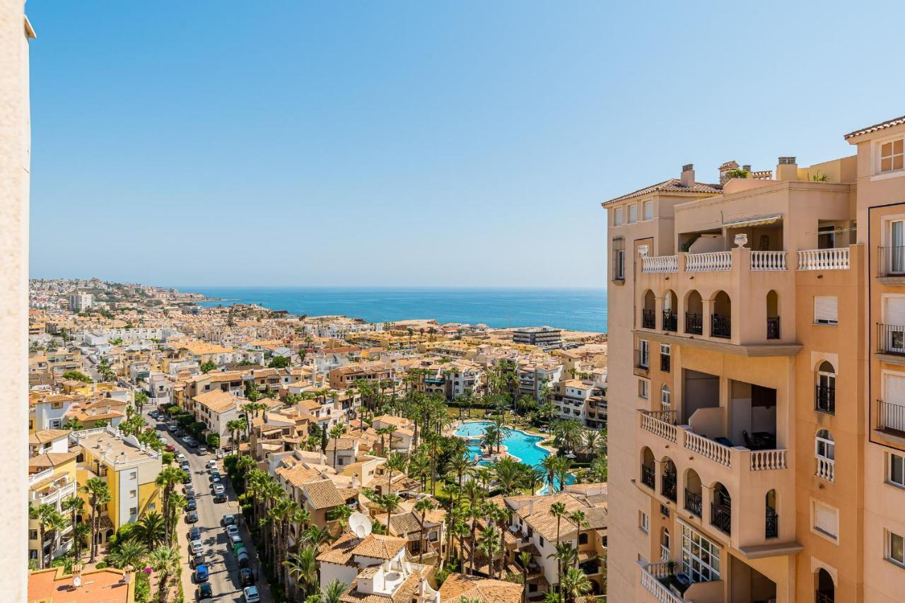 Apartamento Seaview Deluxe Torrevieja Eksteriør billede